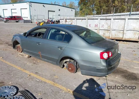 2006 Volkswagen Passat Value Edition from USA, damaged, VIN WVWAK73C36P129203